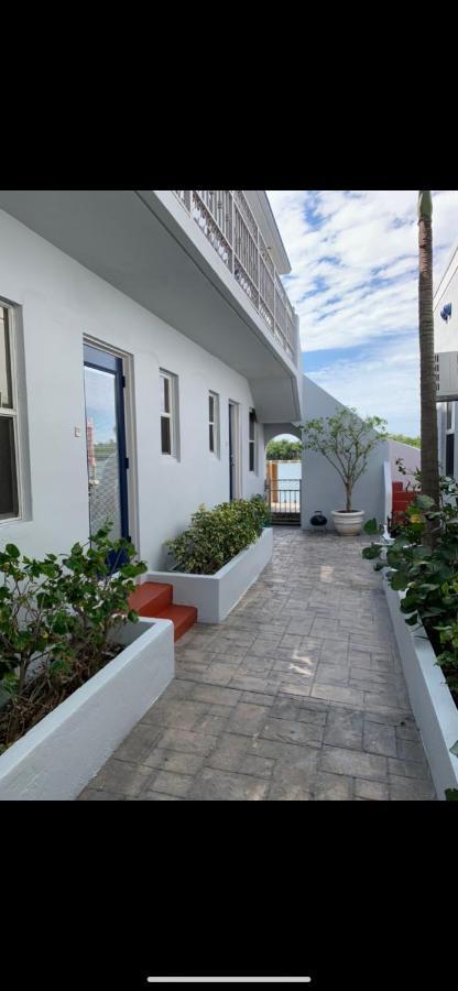 Appartement Steps From The Beach Right On The Waterfront à Hollywood Extérieur photo